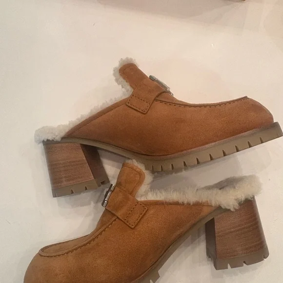 Authentic Hermes Cognac coloured sherling mules - Picture 3 of 8